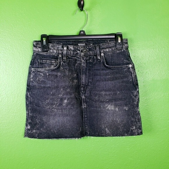 Hudson Jeans Dresses & Skirts - Hudson Black Mini Skirt Acid Silver Glitter Wash Size 25